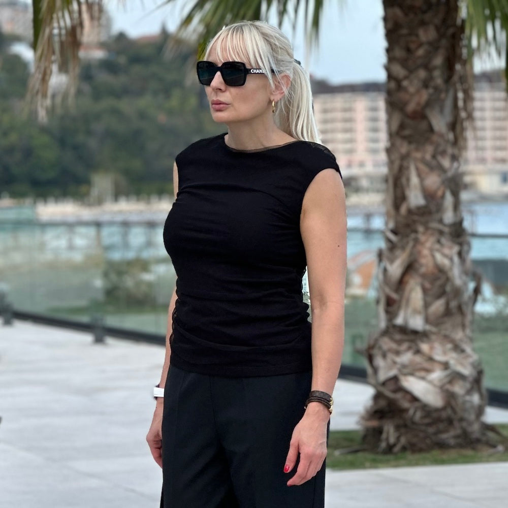 Черна дамска блуза с къс ръкав от фина мрежа AGGATA