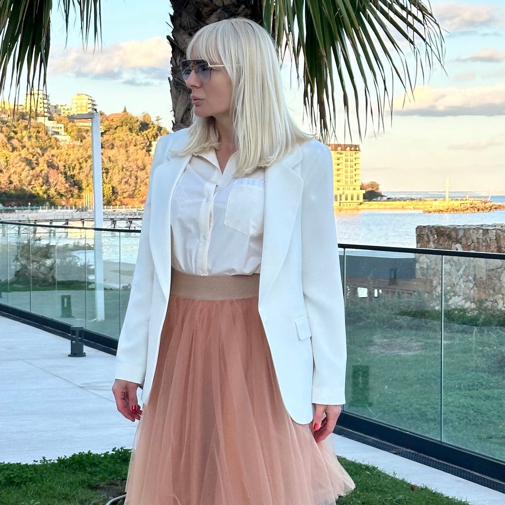 Бяло дамско сако със свободен силует AGGATA