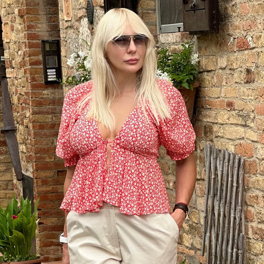 Дамска памучна блуза с червени цветя  AGGATA