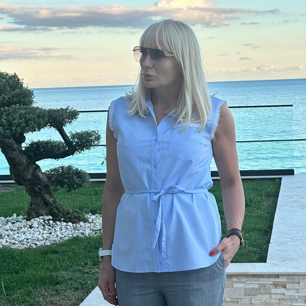 Синя дамска вталена памучна риза без ръкав AGGATA