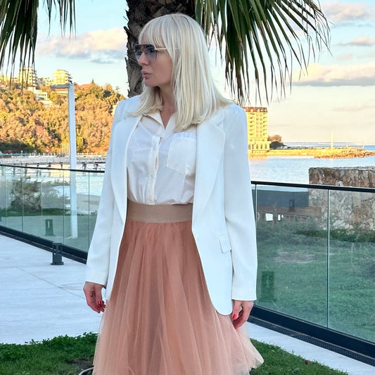 Бяло дамско сако със свободен силует AGGATA