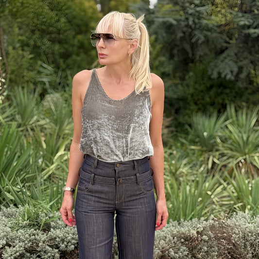 Елегантен сив кадифен потник AGGATA