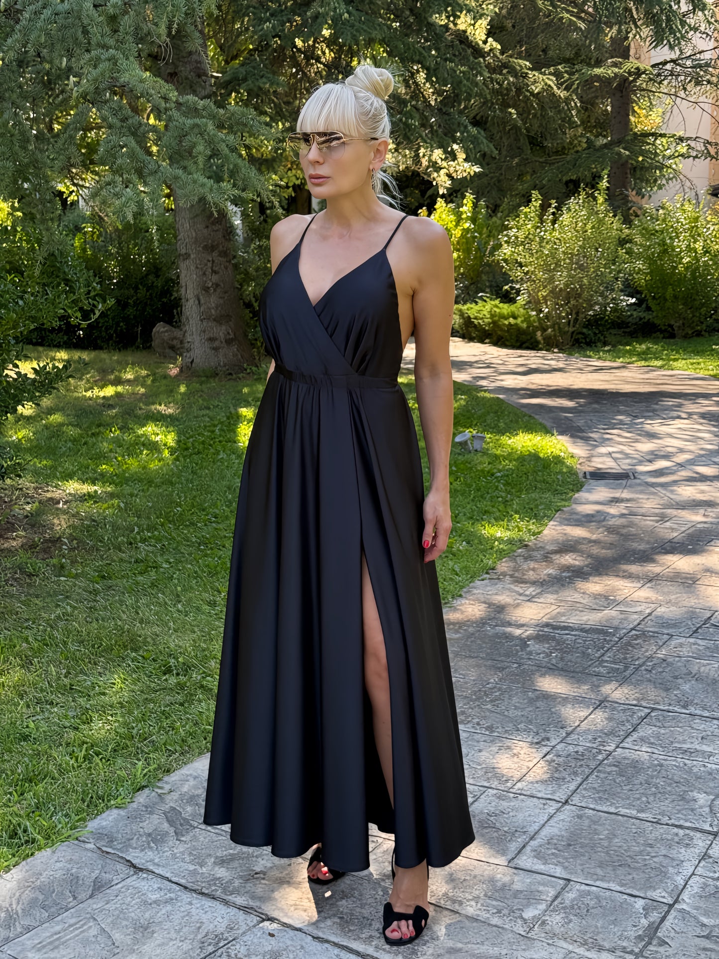 Черна дамска дълга рокля AGGATA