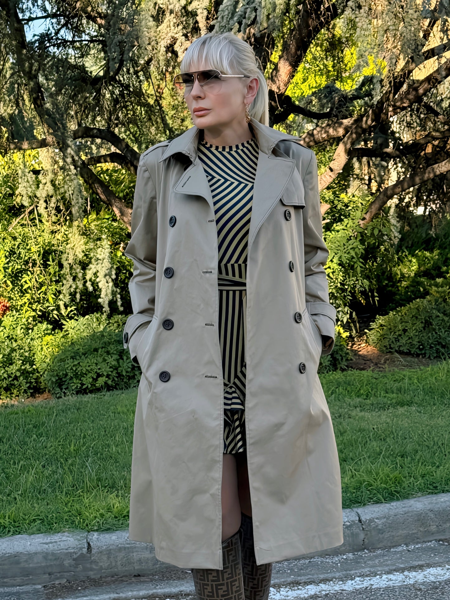 Бежов дамски шлифер AGGATA